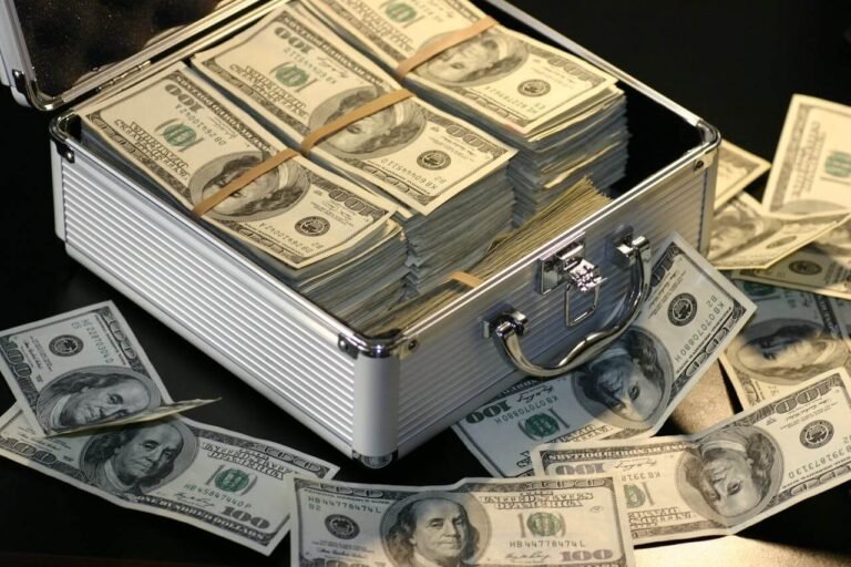 High Yield Savings Account vs Traditional Savings Account